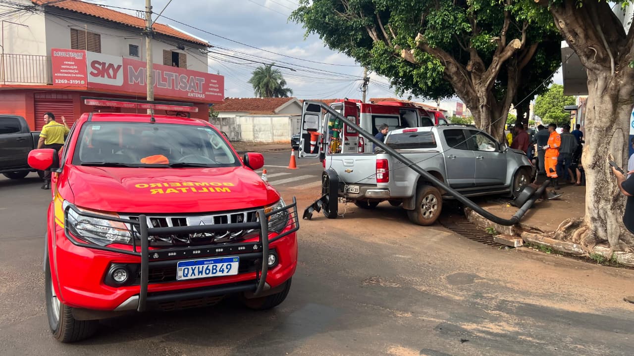 Acidente com Seis Vítimas Mobiliza Bombeiros em Ituiutaba